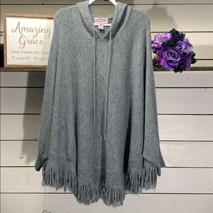 Oliver Sweater Poncho